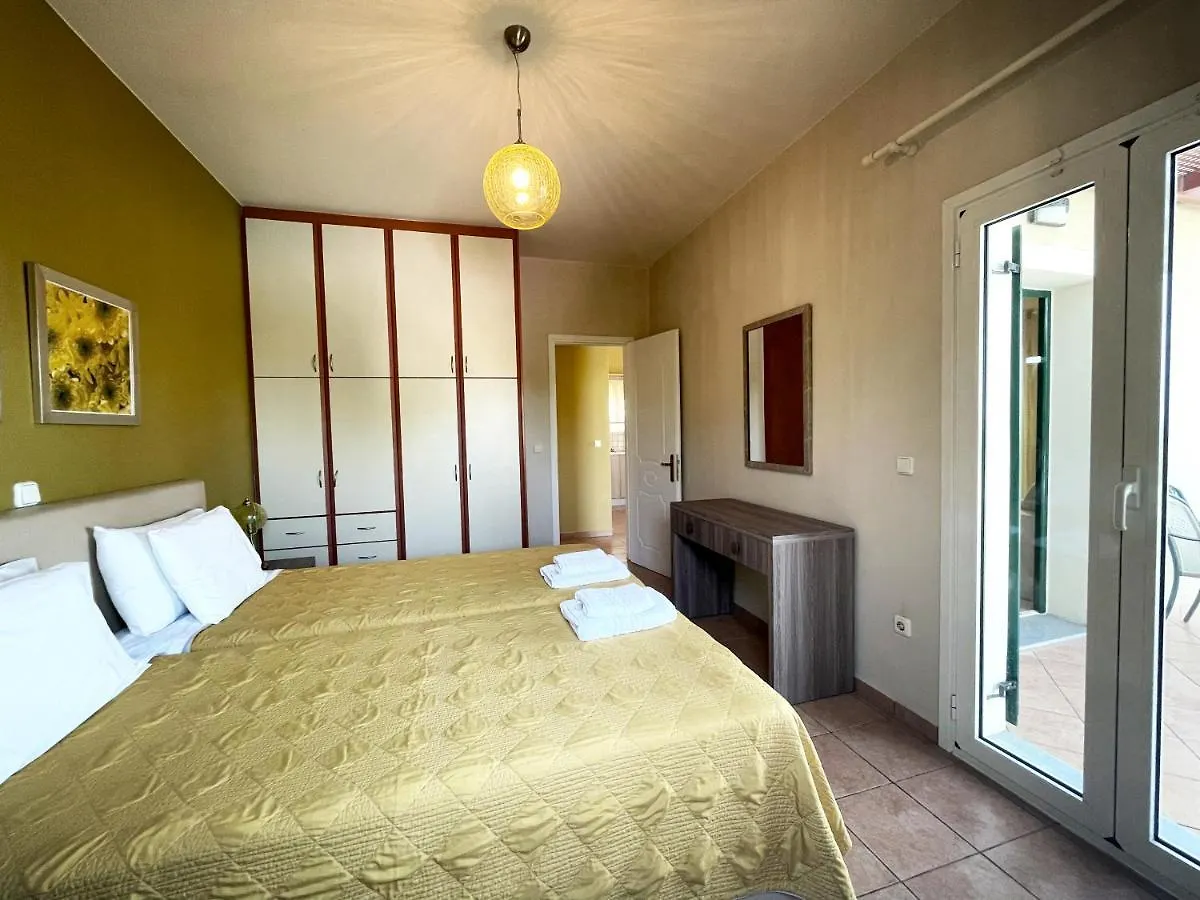 Trapezaki Villas 0*, Trapezaki (Kefalonia) Greece